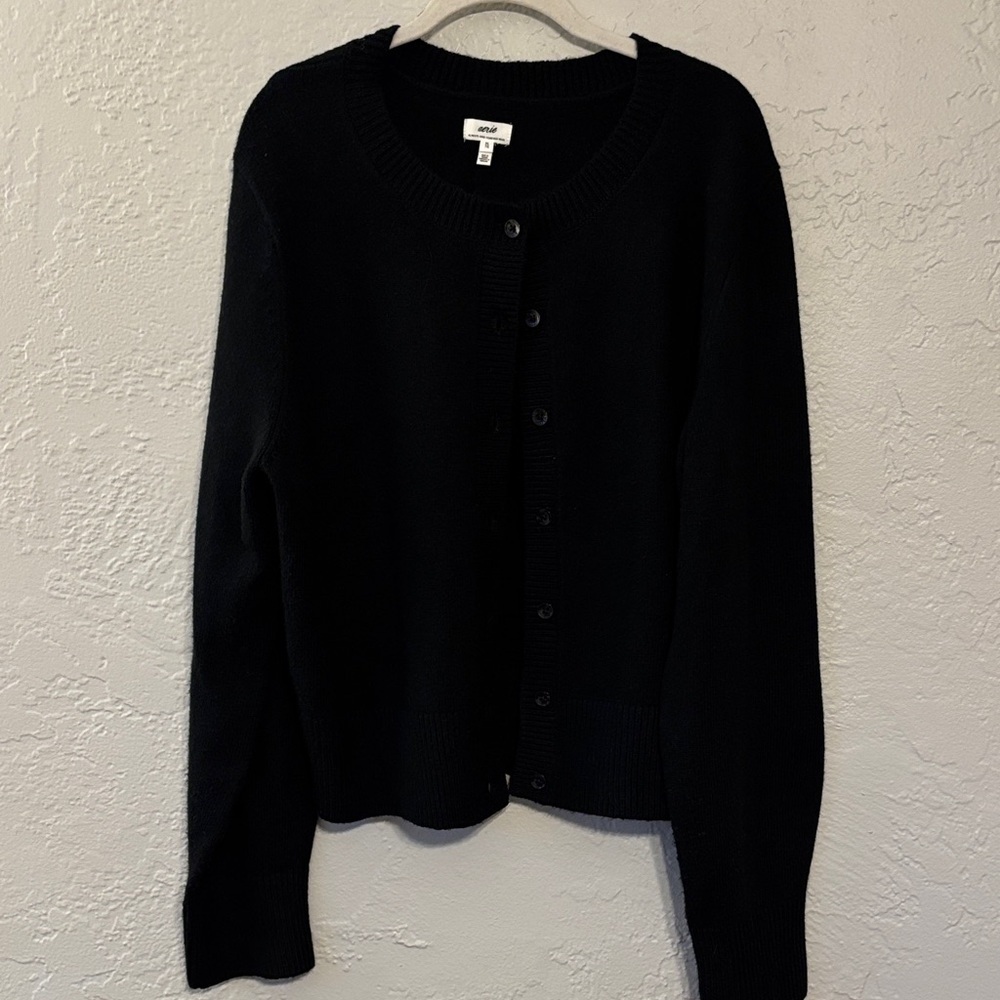 NWOT aerie Classic Black Women's button front long sleeve Cardigan XL